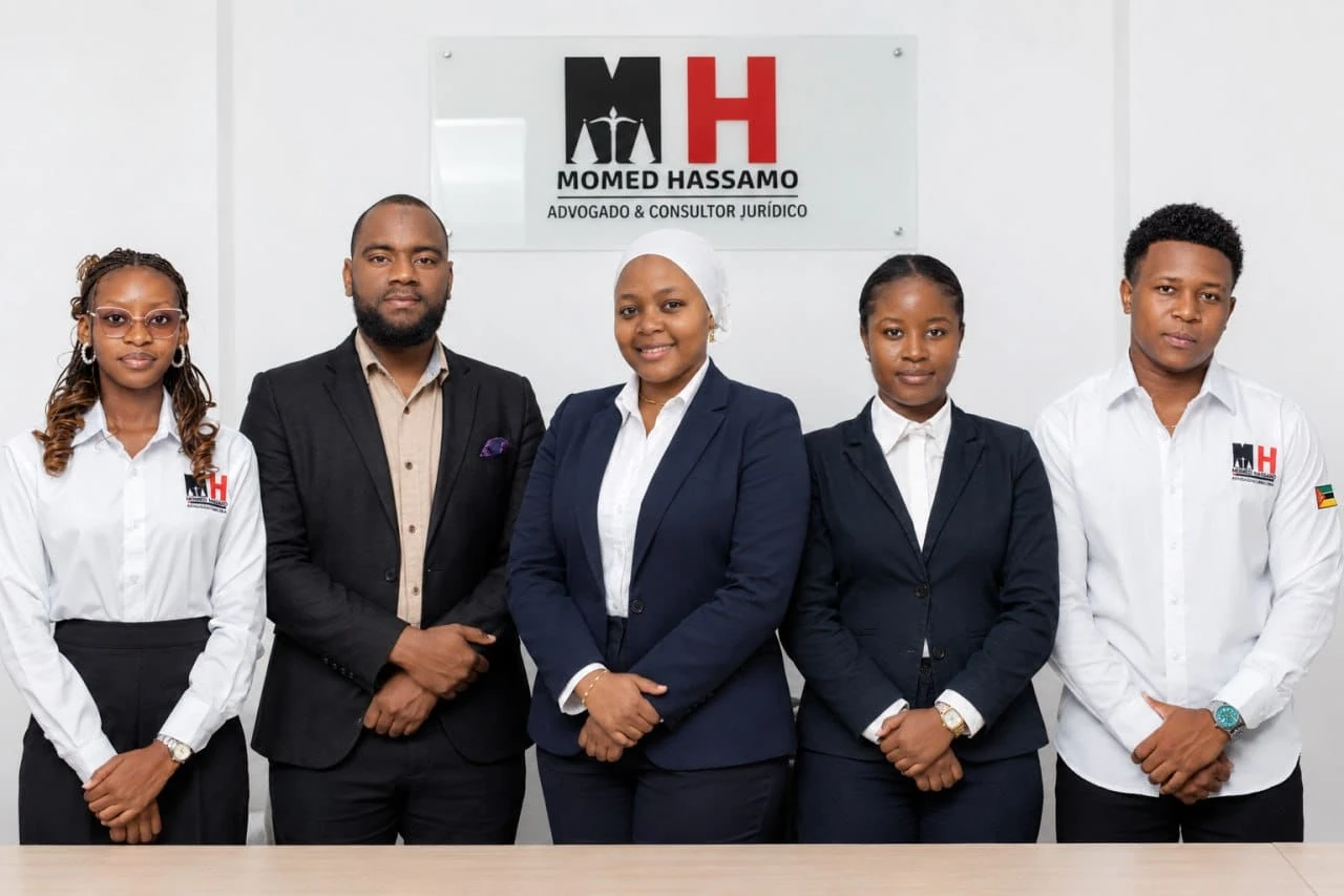 Equipa do escritório MH — Momed Hassamo, Advogado e Consultor Jurídico